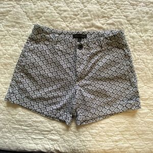 Women’s Banana Republic Chino Shorts Size 2 Cotton